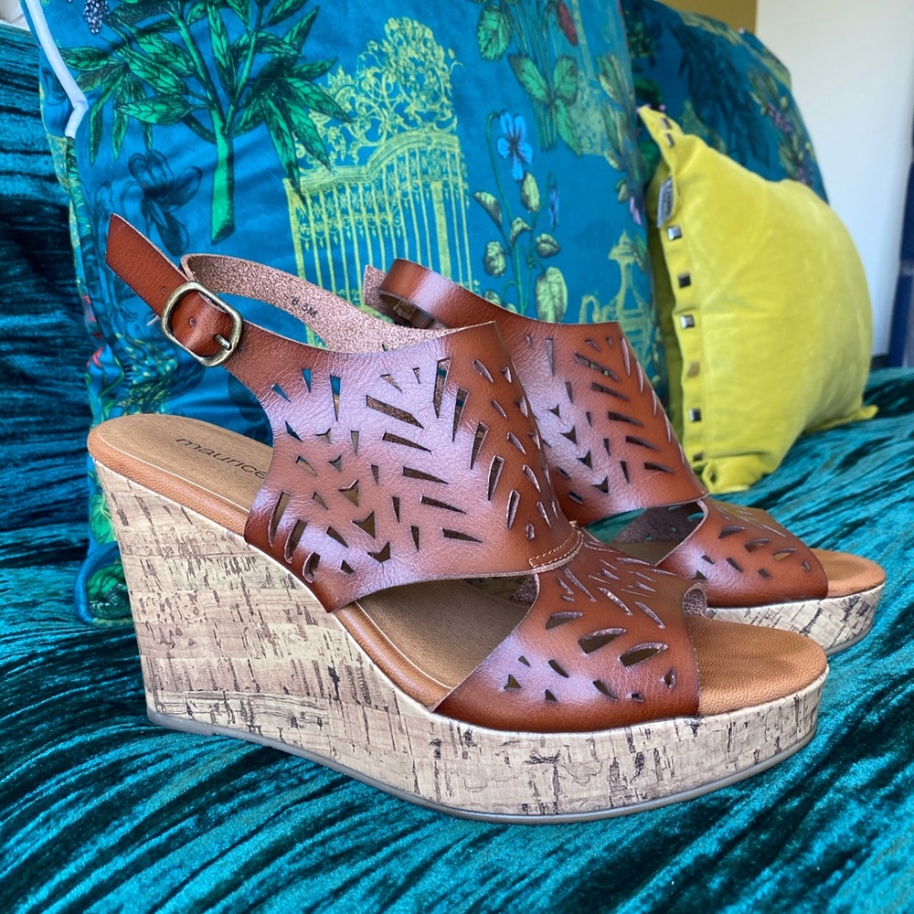 Women’s sandals